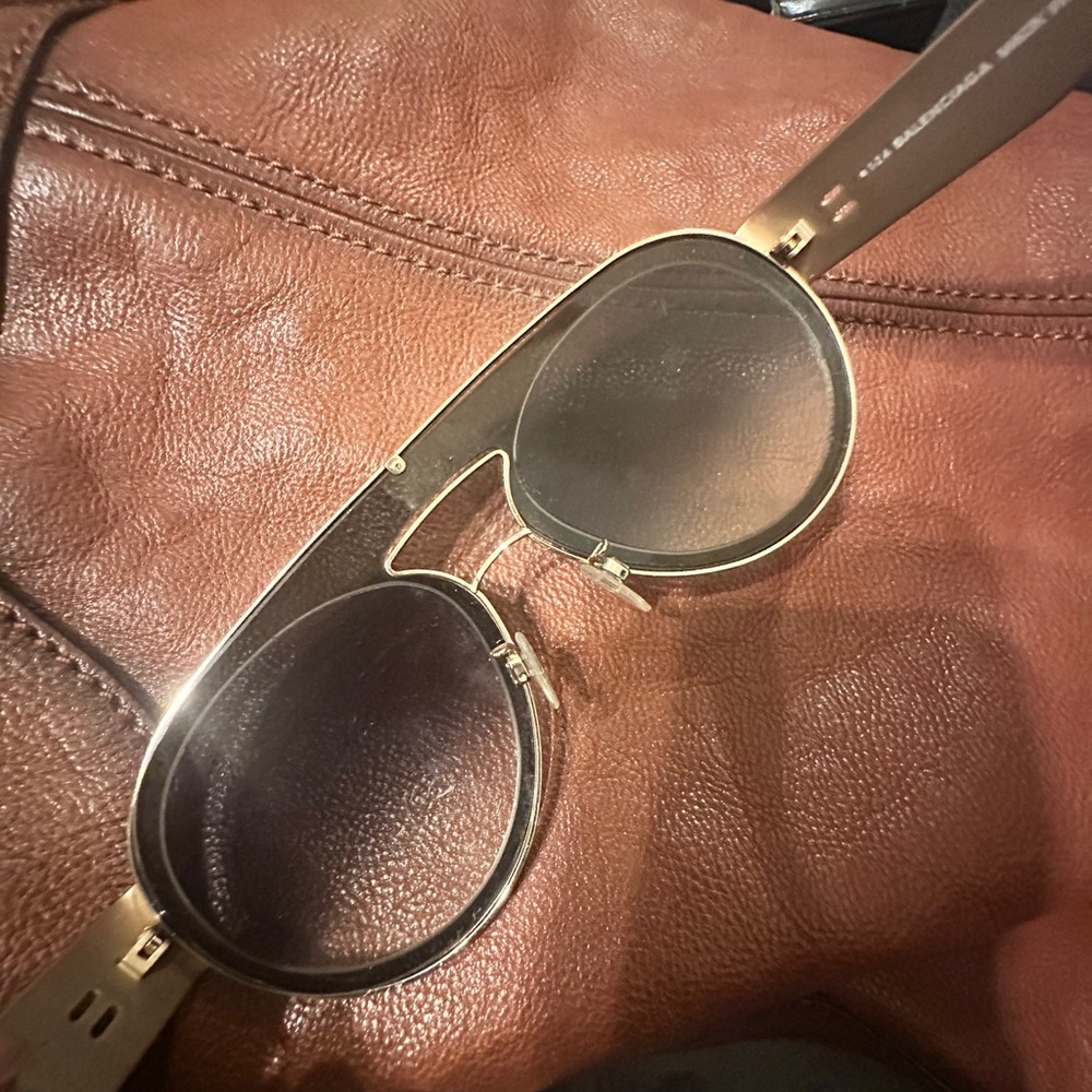 BALENCIAGA BA 401B floating lens Sunglasses Matte gold frame - Picture 11 of 16